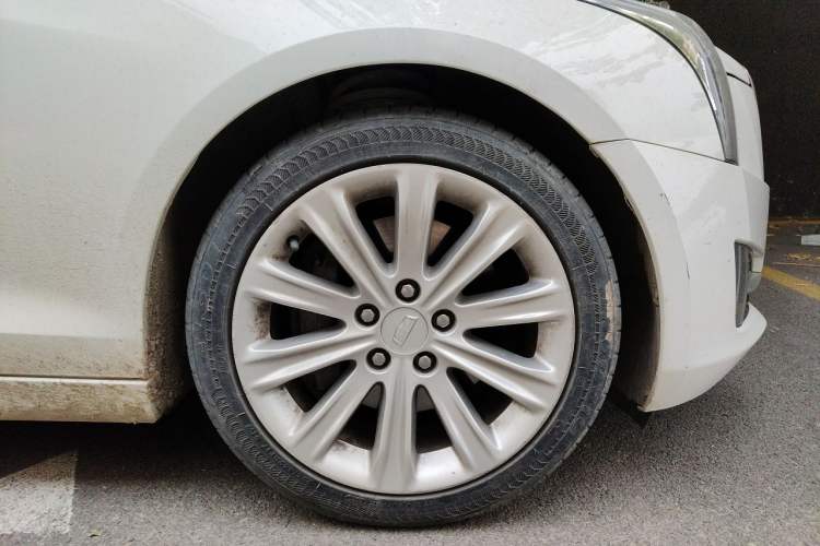 Used Cadillac ATS-L 2017 28T Fashion Edition Right Front Wheel Hub