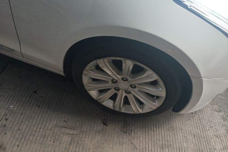 Used Cadillac ATS-L 2017 28T Fashion Edition Right Front Wheel Hub