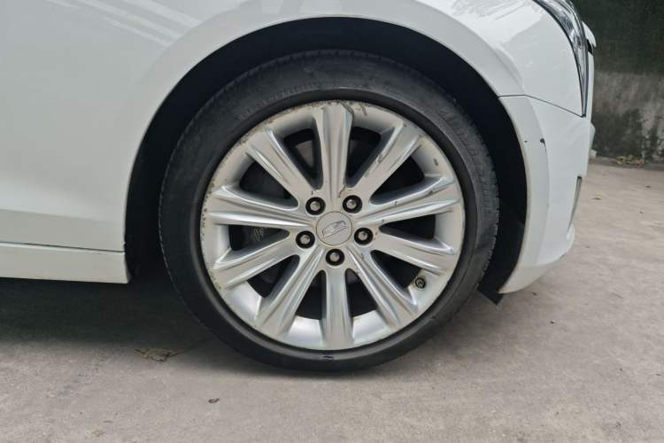 Used Cadillac ATS-L 2017 28T Fashion Edition Right Front Wheel Hub