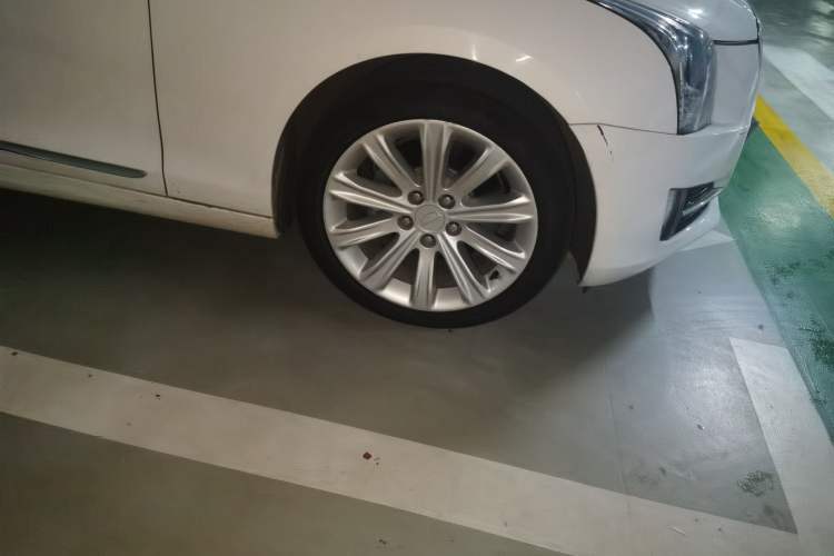 Used Cadillac ATS-L 2017 28T Fashion Edition Right Front Wheel Hub
