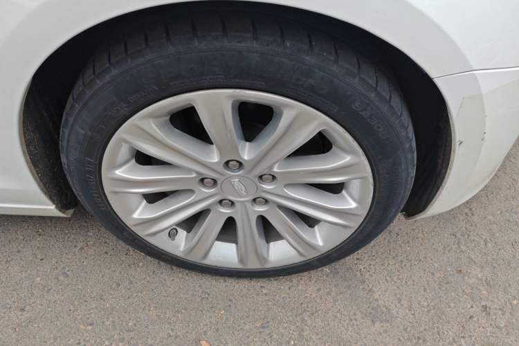 Used Cadillac ATS-L 2017 28T Fashion Edition Right Front Wheel Hub