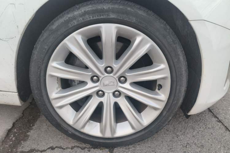 Used Cadillac ATS-L 2017 28T Fashion Edition Right Front Wheel Hub