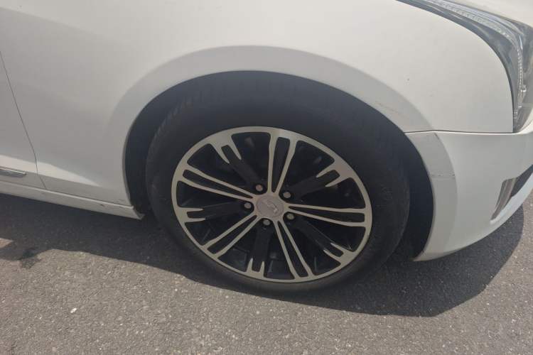 Used Cadillac ATS-L 2017 28T Fashion Edition Right Front Wheel Hub