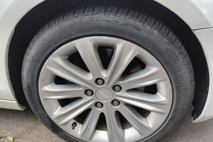 Used Cadillac ATS-L 2017 28T Fashion Edition Right Front Wheel Hub