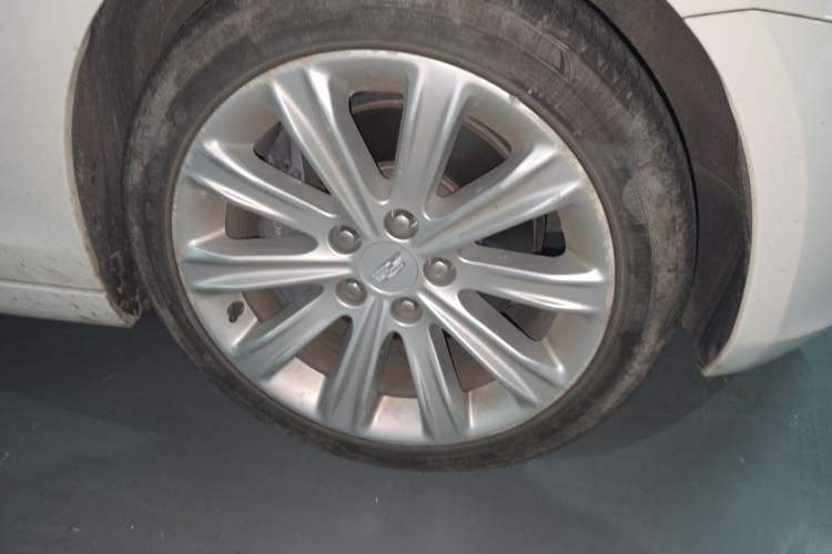 Used Cadillac ATS-L 2017 28T Fashion Edition Right Front Wheel Hub