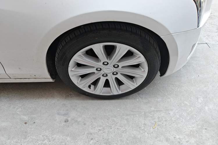 Used Cadillac ATS-L 2017 28T Fashion Edition Right Front Wheel Hub