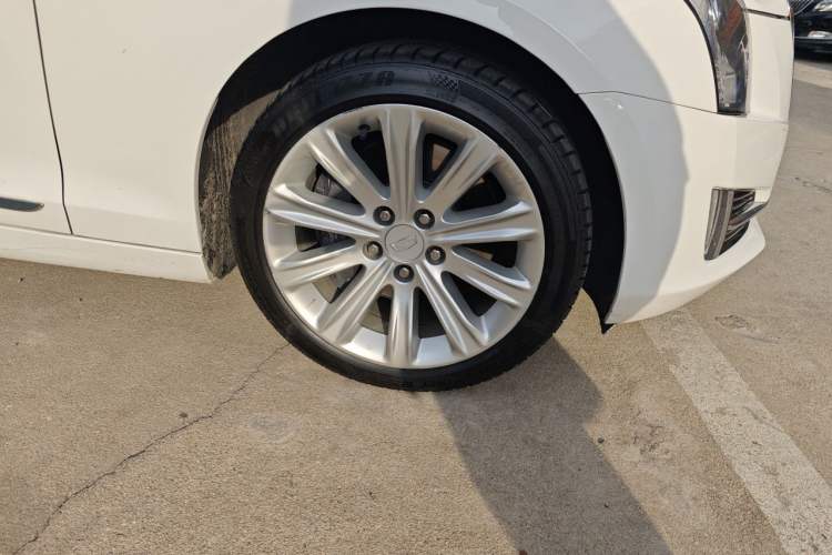Used Cadillac ATS-L 2017 28T Fashion Edition Right Front Wheel Hub