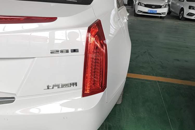 Used Cadillac ATS-L 2017 28T Tech Edition Right Rear Taillight