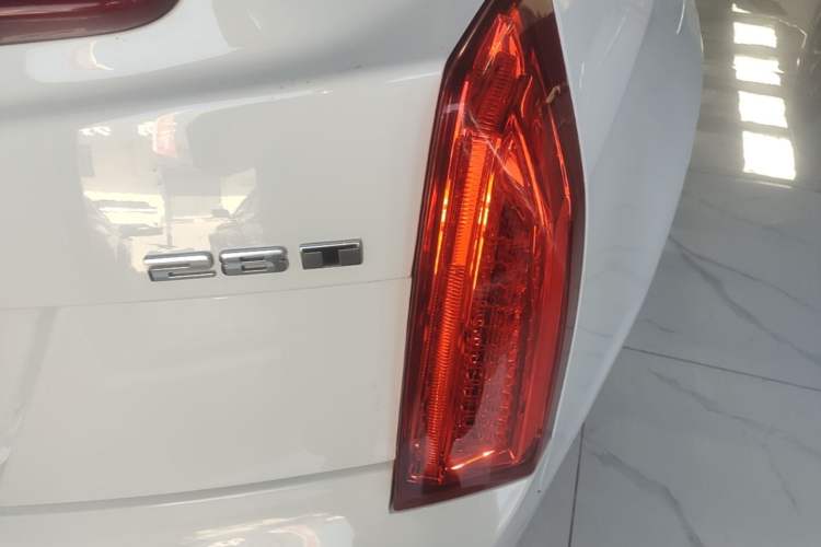 Used Cadillac ATS-L 2017 28T Fashion Edition Right Rear Taillight