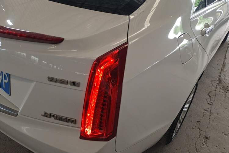 Used Cadillac ATS-L 2017 28T Tech Edition Right Rear Taillight