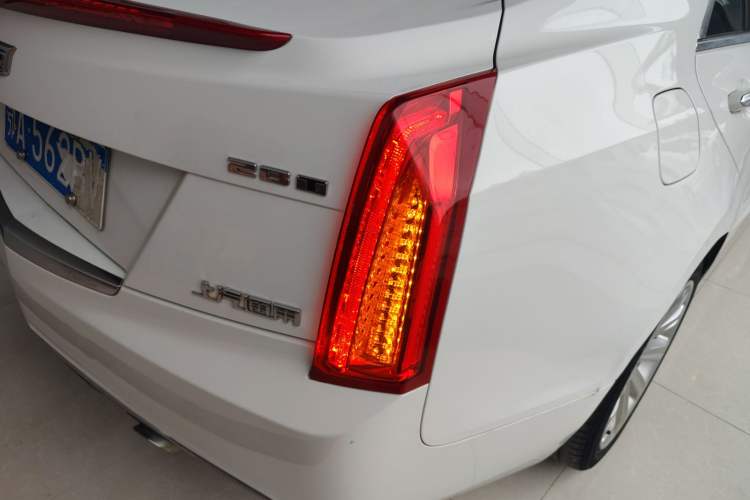 Used Cadillac ATS-L 2017 28T Tech Edition Right Rear Taillight