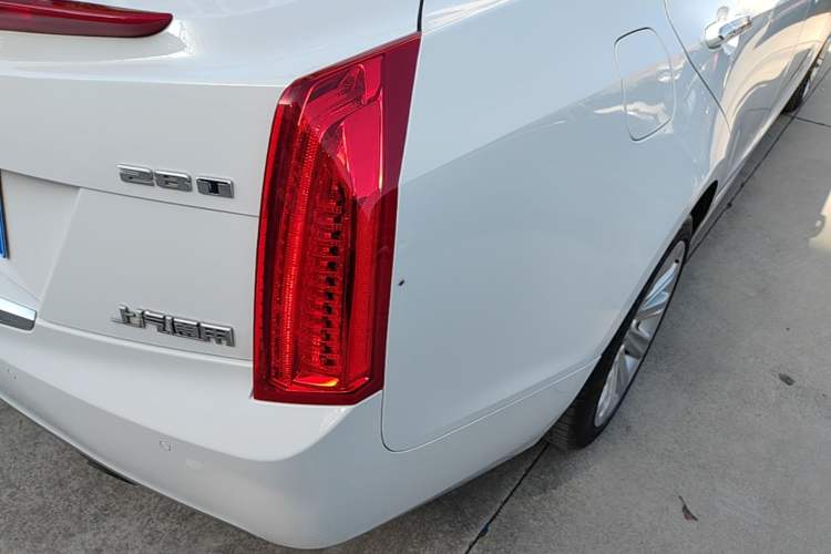 Used Cadillac ATS-L 2017 28T Tech Edition Right Rear Taillight