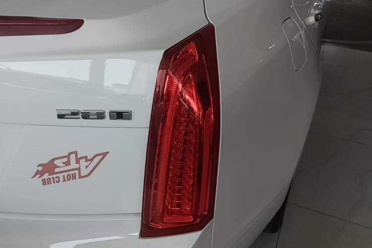Used Cadillac ATS-L 2017 28T Fashion Edition Right Rear Taillight