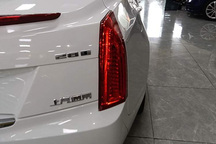 Used Cadillac ATS-L 2017 28T Tech Edition Right Rear Taillight