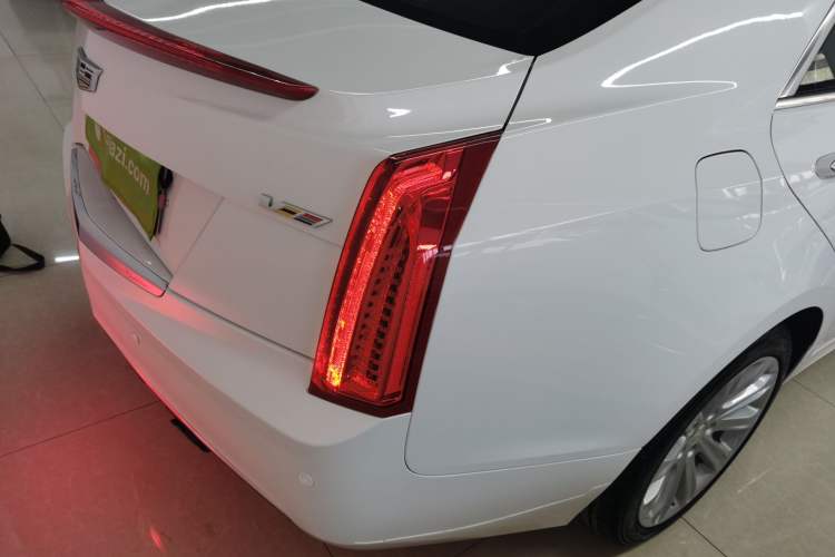 Used Cadillac ATS-L 2017 28T Tech Edition Right Rear Taillight