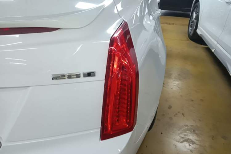 Used Cadillac ATS-L 2017 28T Fashion Edition Right Rear Taillight