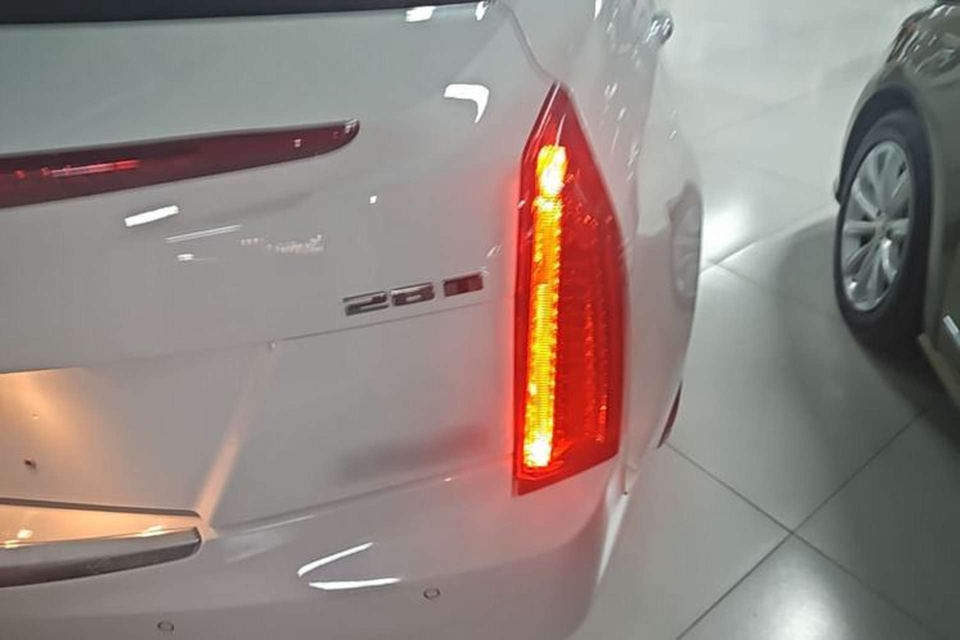 Used Cadillac ATS-L 2017 28T Fashion Edition Right Rear Taillight