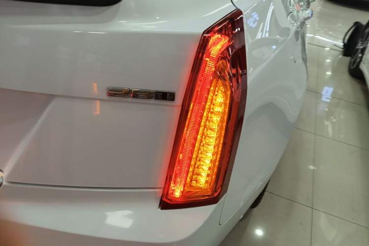 Used Cadillac ATS-L 2017 28T Tech Edition Right Rear Taillight