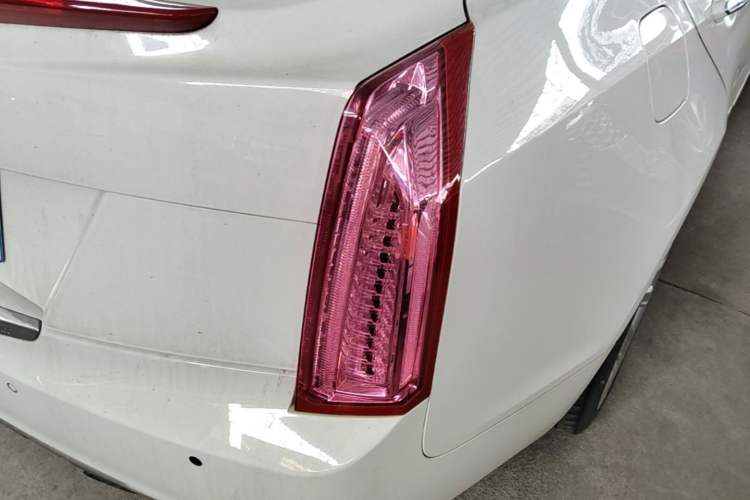 Used Cadillac ATS-L 2017 28T Fashion Edition Right Rear Taillight