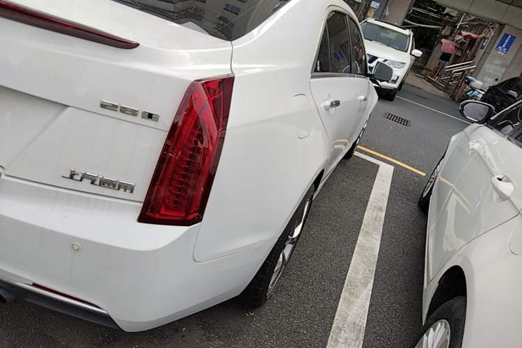 Used Cadillac ATS-L 2017 28T Tech Edition Right Rear Taillight