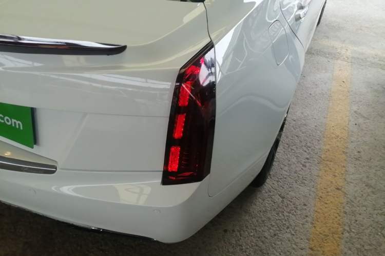 Used Cadillac ATS-L 2017 28T Tech Edition Right Rear Taillight
