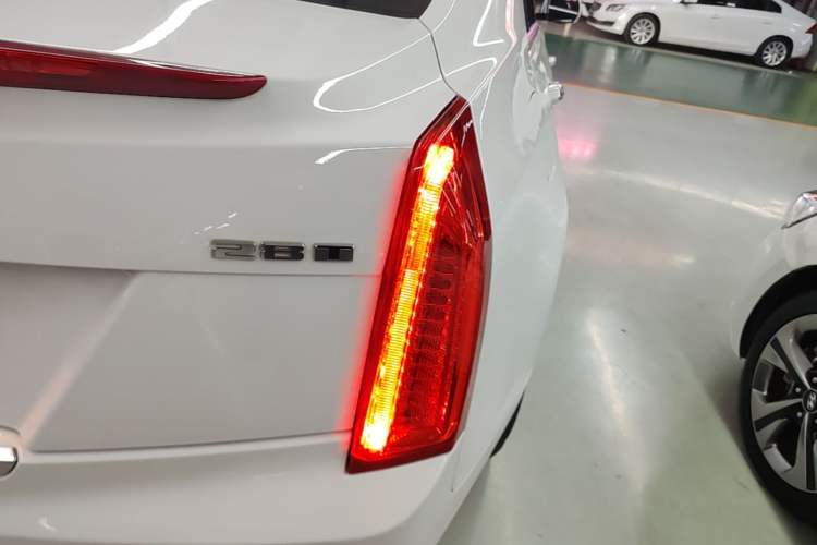 Used Cadillac ATS-L 2017 28T Tech Edition Right Rear Taillight