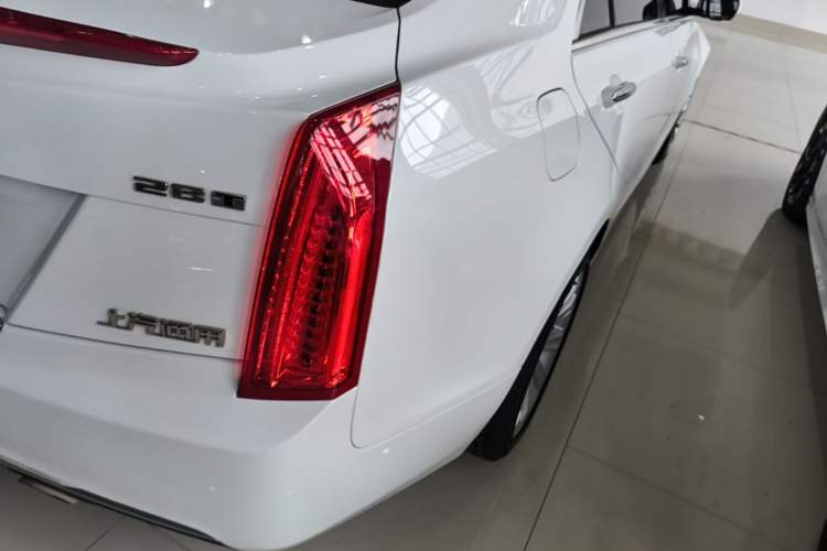 Used Cadillac ATS-L 2017 28T Tech Edition Right Rear Taillight