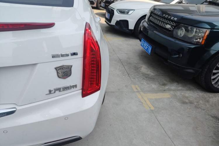Used Cadillac ATS-L 2017 28T Fashion Edition Right Rear Taillight