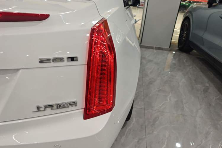 Used Cadillac ATS-L 2017 28T Tech Edition Right Rear Taillight
