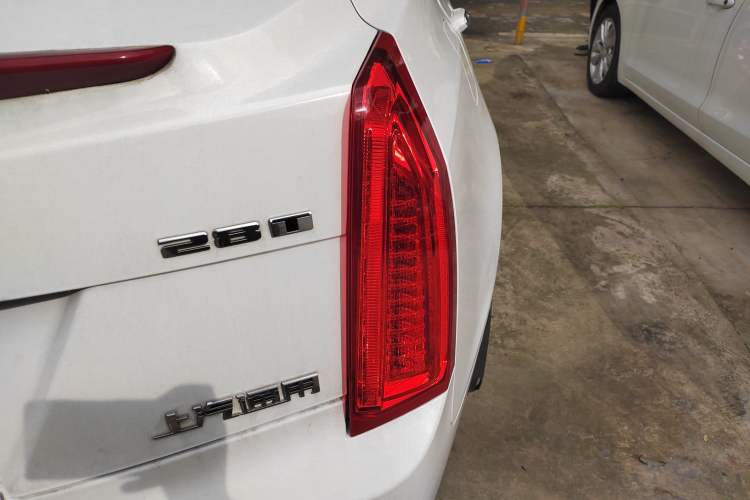Used Cadillac ATS-L 2017 28T Tech Edition Right Rear Taillight