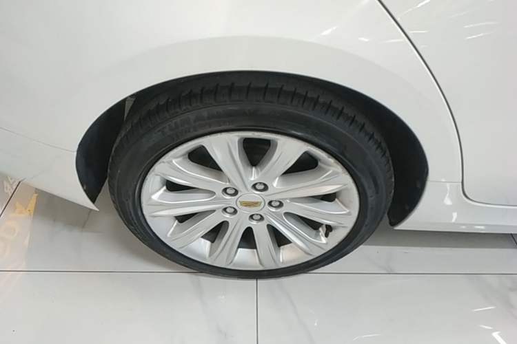 Used Cadillac ATS-L 2017 28T Tech Edition Right Rear Wheel Hub