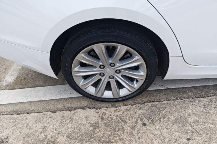 Used Cadillac ATS-L 2017 28T Tech Edition Right Rear Wheel Hub