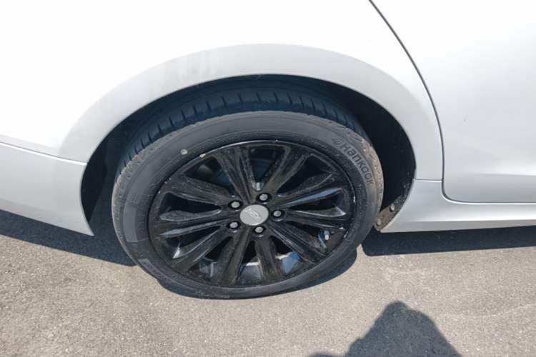 Used Cadillac ATS-L 2017 28T Tech Edition Right Rear Wheel Hub