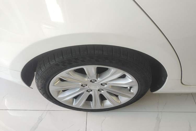 Used Cadillac ATS-L 2017 28T Fashion Edition Right Rear Wheel Hub