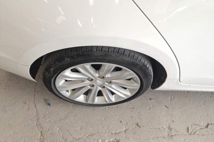 Used Cadillac ATS-L 2017 28T Tech Edition Right Rear Wheel Hub
