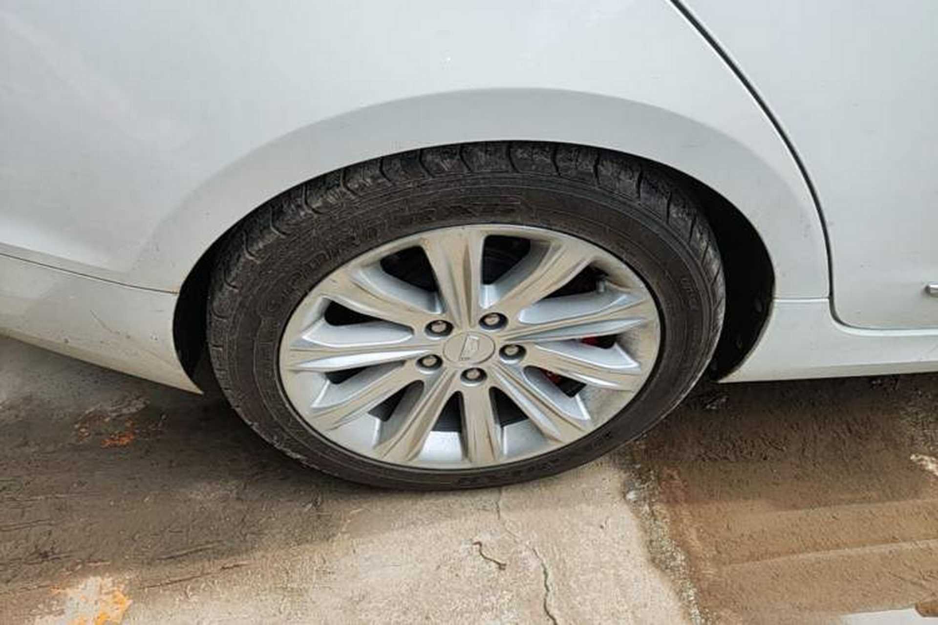 Used Cadillac ATS-L 2017 28T Fashion Edition Right Rear Wheel Hub