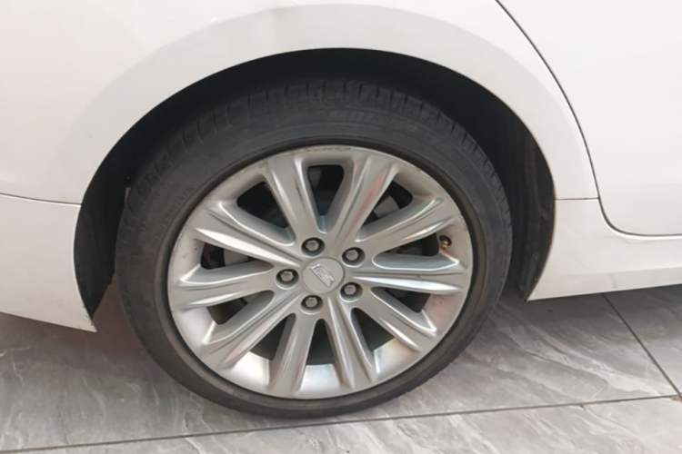 Used Cadillac ATS-L 2017 28T Tech Edition Right Rear Wheel Hub