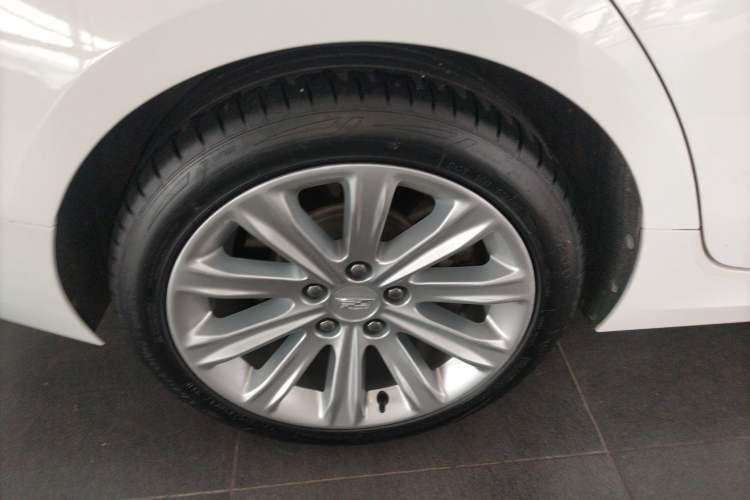 Used Cadillac ATS-L 2017 28T Tech Edition Right Rear Wheel Hub