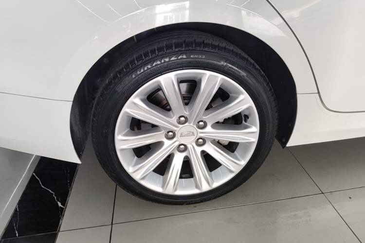 Used Cadillac ATS-L 2017 28T Tech Edition Right Rear Wheel Hub