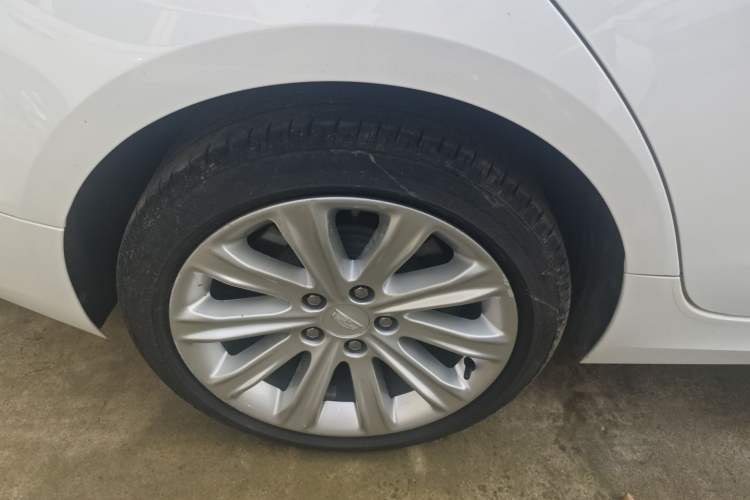 Used Cadillac ATS-L 2017 28T Tech Edition Right Rear Wheel Hub
