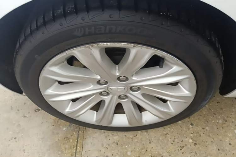 Used Cadillac ATS-L 2017 28T Tech Edition Right Rear Wheel Hub