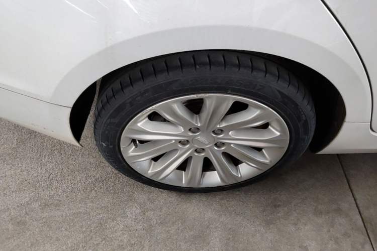 Used Cadillac ATS-L 2017 28T Fashion Edition Right Rear Wheel Hub