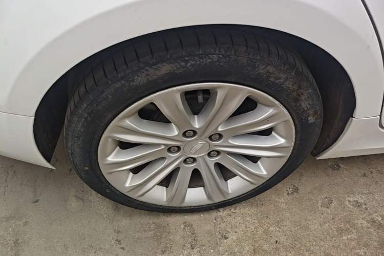 Used Cadillac ATS-L 2017 28T Fashion Edition Right Rear Wheel Hub