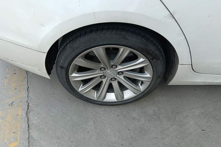 Used Cadillac ATS-L 2017 28T Tech Edition Right Rear Wheel Hub