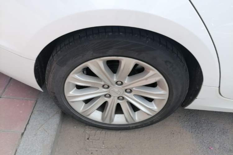 Used Cadillac ATS-L 2017 28T Fashion Edition Right Rear Wheel Hub