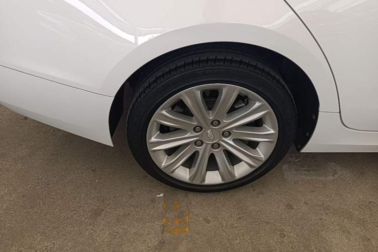 Used Cadillac ATS-L 2017 28T Tech Edition Right Rear Wheel Hub