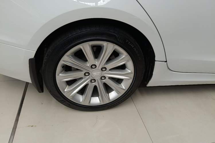 Used Cadillac ATS-L 2017 28T Tech Edition Right Rear Wheel Hub