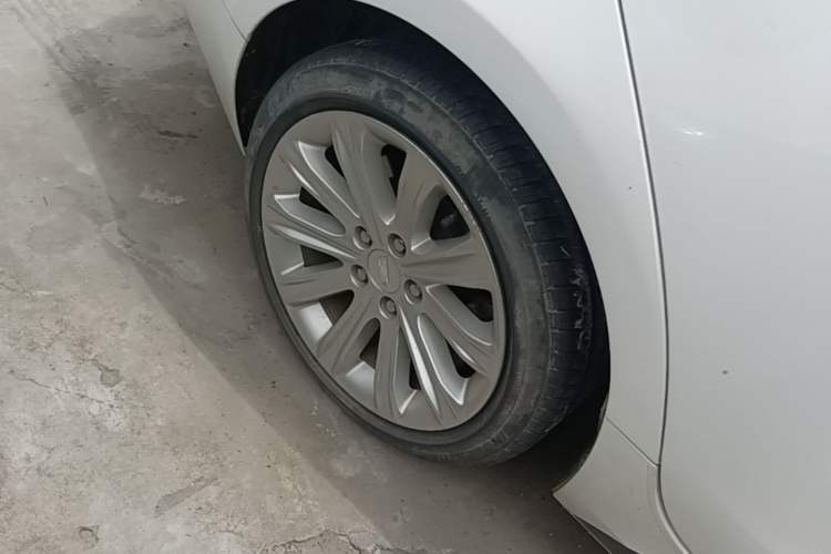 Used Cadillac ATS-L 2017 28T Tech Edition Right Rear Wheel Hub