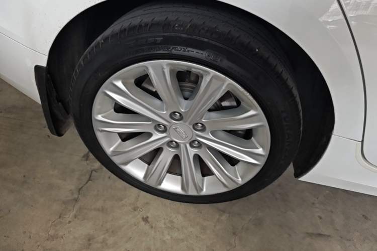 Used Cadillac ATS-L 2017 28T Fashion Edition Right Rear Wheel Hub