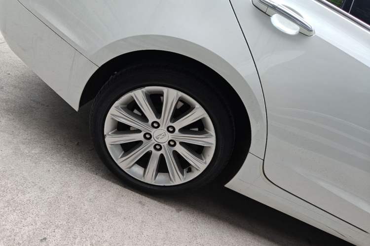 Used Cadillac ATS-L 2017 28T Tech Edition Right Rear Wheel Hub